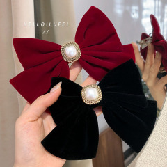 Retro Velvet Bow Hair Clip Autumn/Winter Occasion Nape Hair Clip for Women Red and Black Hair Pin New Year Hair Accessory