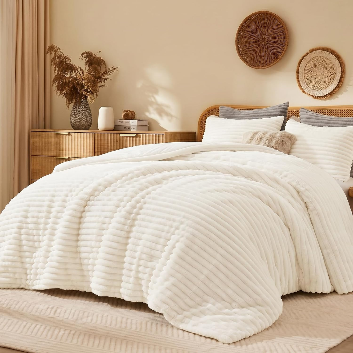 Milk velvet ribbed faux rabbit fur duvet cover three-piece set, exclusively for the US and Japan, direct from the factory