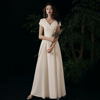 白色领证登记订婚小晚礼服连衣裙女法式主持人缎面长款敬酒服新娘