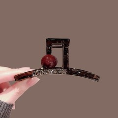 韓国insレトロ白アンゴラ赤球水ドリルクリップ軽後頭部サメクリップ髪クリップ