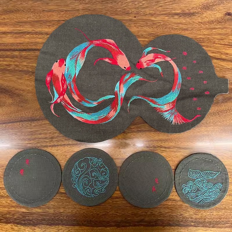 Bordado DIY paquete de material estera de té de cuatro piezas hecho a mano Lu bordado conejo Flor de melocotón bolsa de costura sala de estar estera de té montaña