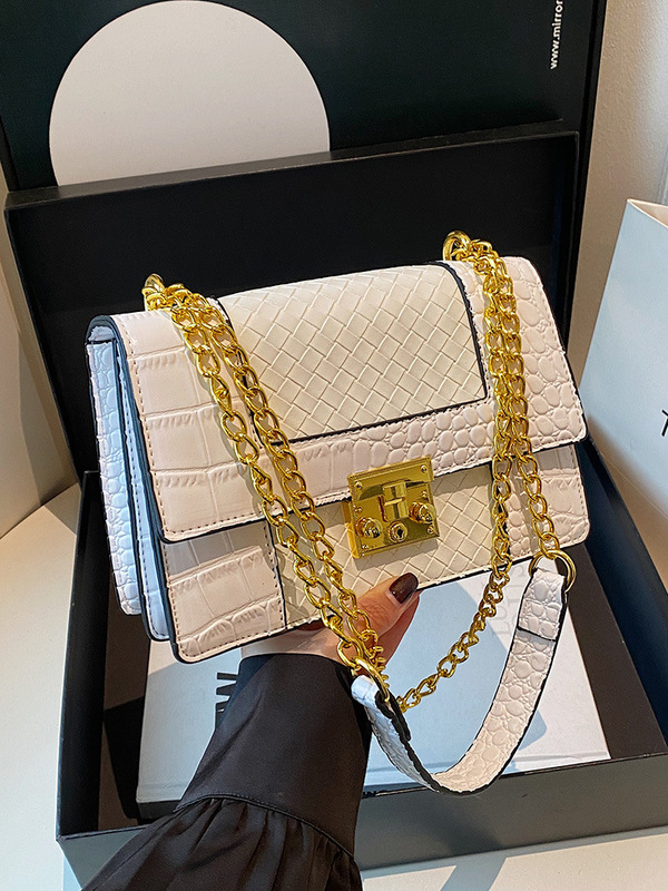 クロスボーダーの小さいカバンの女性の卸売りのbags2025新型のファッションは小さい方のカバンの女性の肩を斜めに掛けてチェーンのカバンを編みます。|undefined