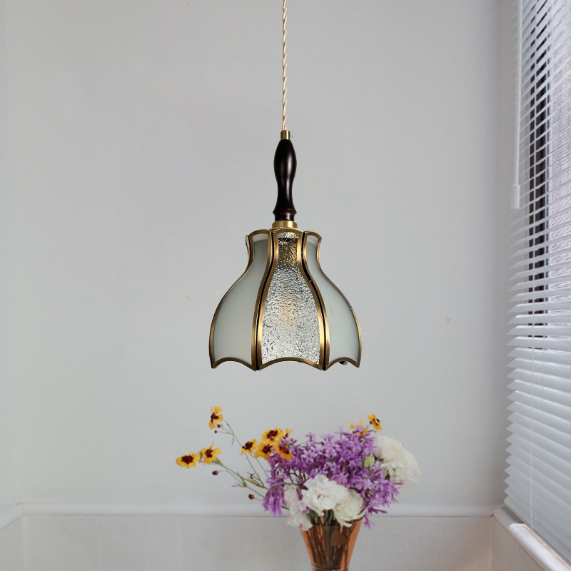 Lámpara de soldadura hecha a mano de latón retro estilo americano cabecera pasillo restaurante café vidrio de colores pequeño candelier