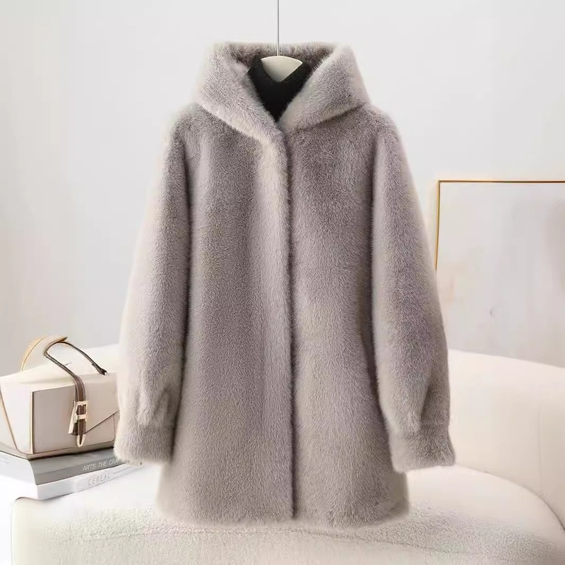 2025 Autumn/Winter Fur Integrated European Mink Velvet Eco-Friendly Fur Coat Women's Imitation Mink Hooded Young Mid-Length Coat