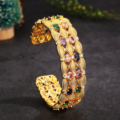 European and American trendy personalized women's colored stone bracelets plated with 18k gold and inlaid with colored zircon bracelets open accessories wholesale