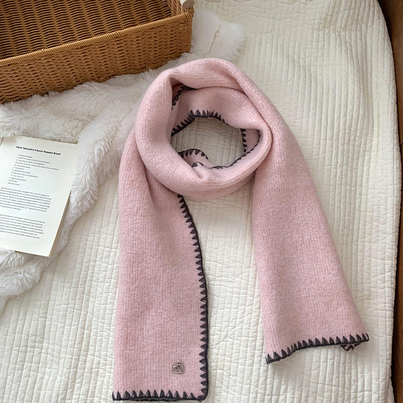 Alta sensación verde imitación de cachemira bufandas de piel de mujeres otoño y invierno 2025 sensación de atmósfera gruesa calentamiento de los estudiantes bufandas