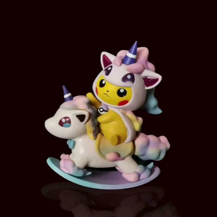 Коллекционная фигурка Pokemon Pikachu Q‑версии в костюме единорога, около 12 см