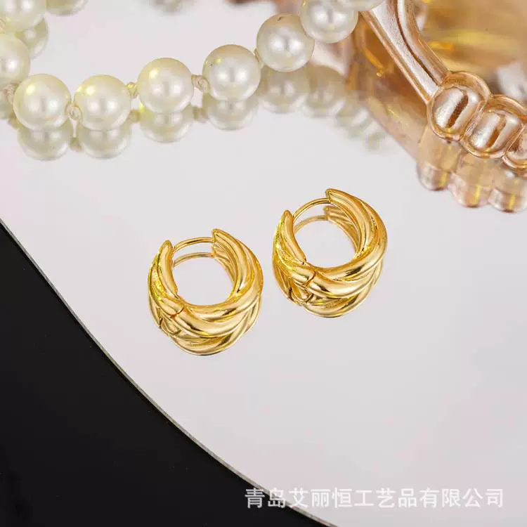 Серьги, металлическое украшение
