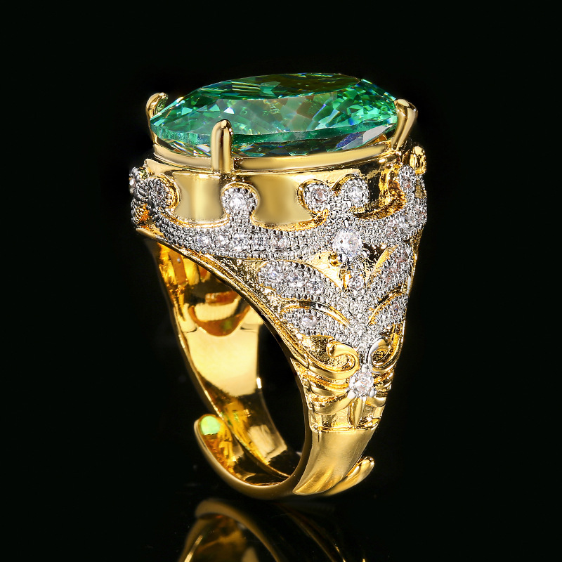 Anel elegante banhado a ouro com gema simulada estilo vintage_voghion.com