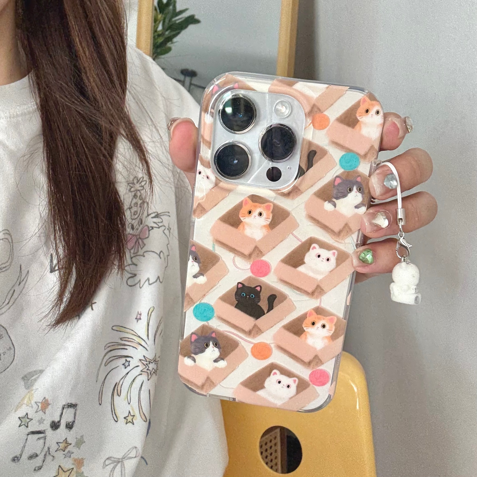 Caja de dibujos animados divertida para gato para iPhone 16 funda para teléfono móvil 15ProMax colgante 14/13 lindo 16Pro