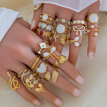 ŷ�����м�Լʱ�в������Ҷ��ָŮʿ��������18K�ƽ𻨶��Ѹֽ�