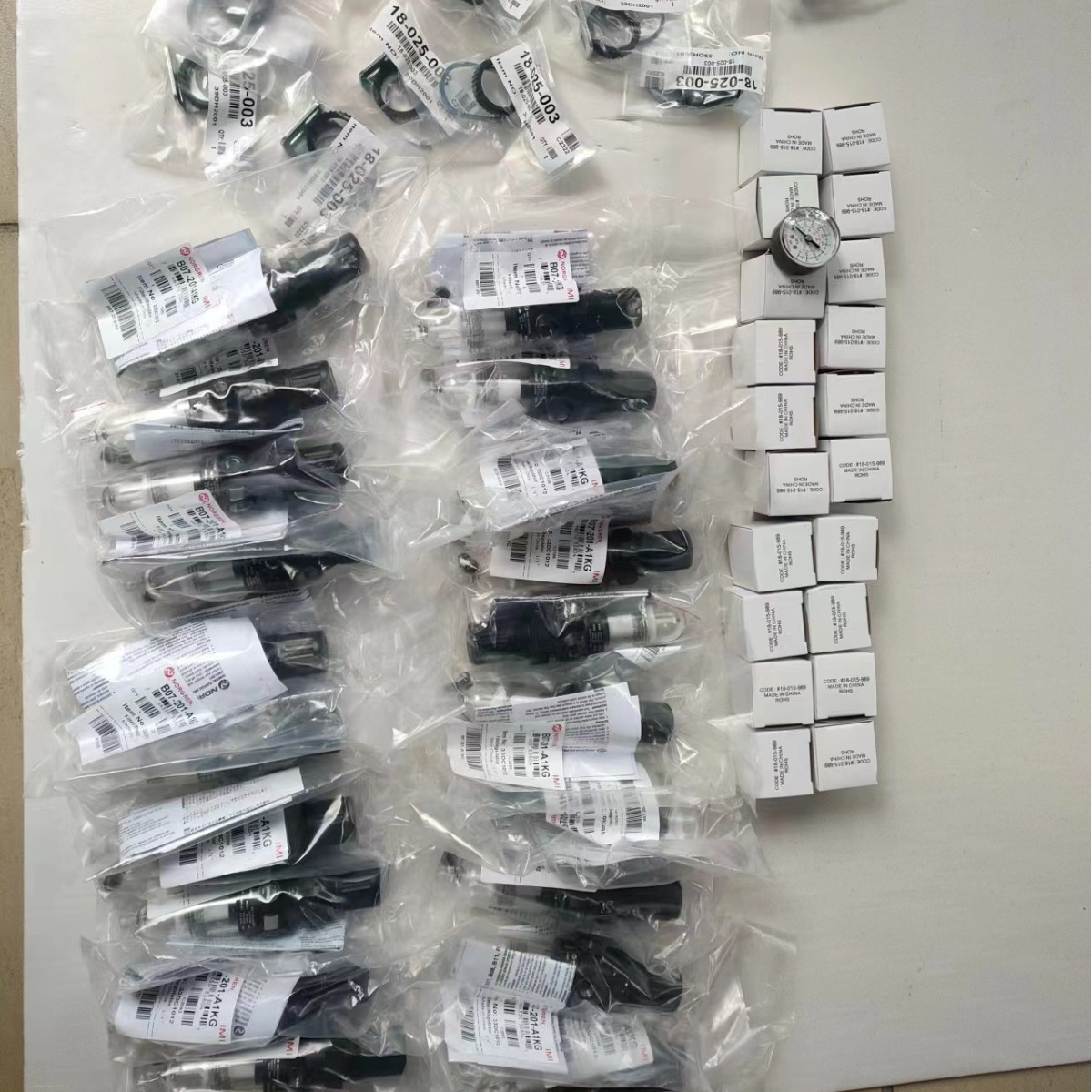 英国NORGREN诺冠电子压力开关40D系列    89