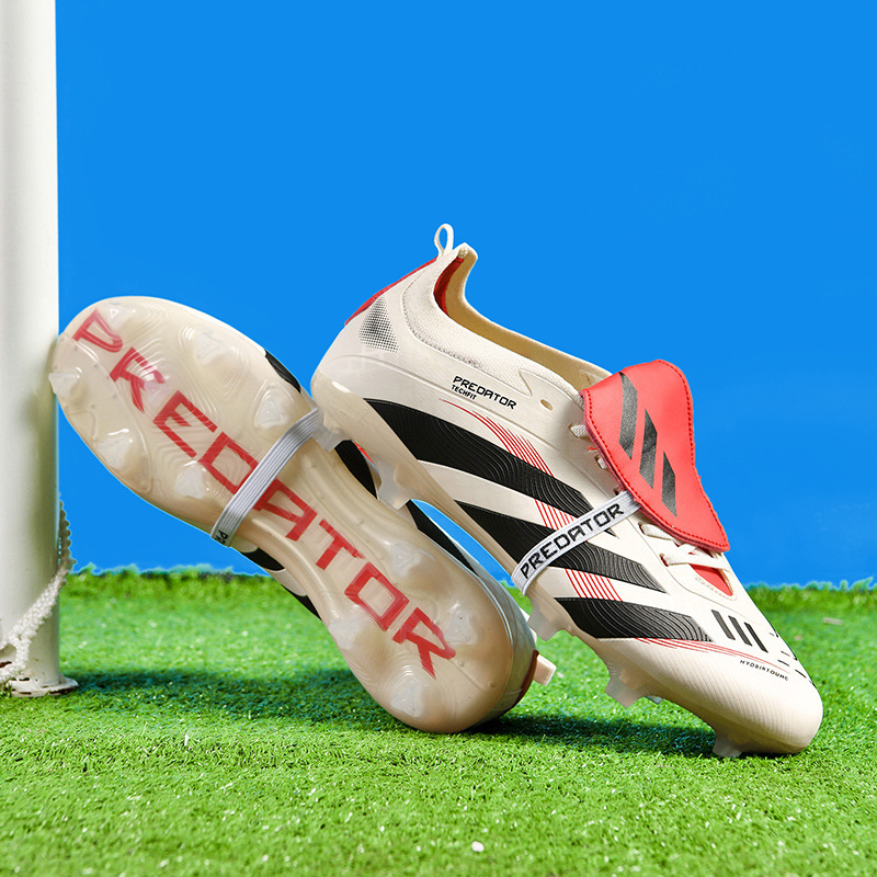 Nuevos zapatos de fútbol transfronterizos Messi Ronaldo clavos cortos zapatos de entrenamiento de la Copa del Mundo juvenil clavos ligeros y cómodos