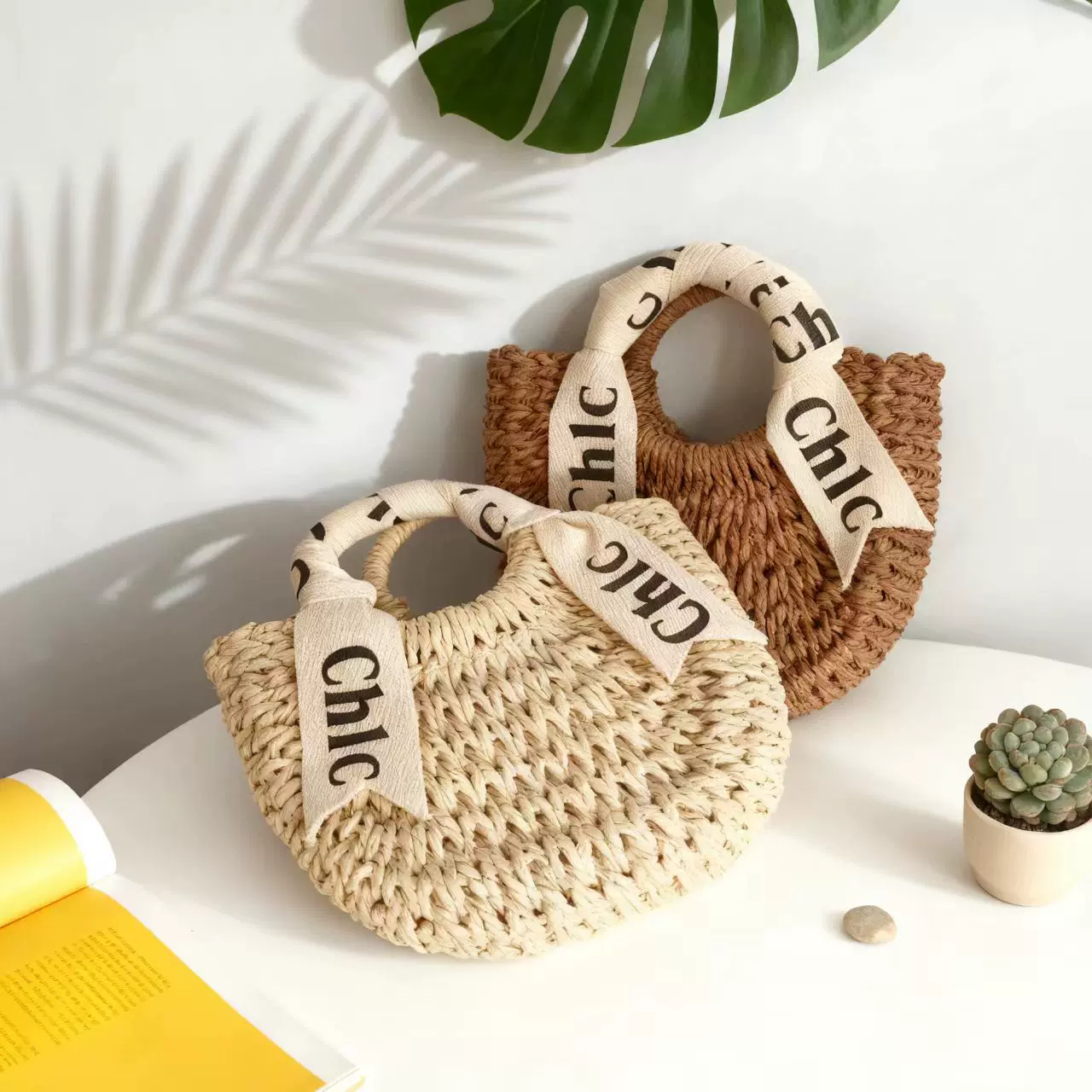 韩式草编包小红书时尚手提包休闲沙滩斜挎包藤编伴手礼百搭女士