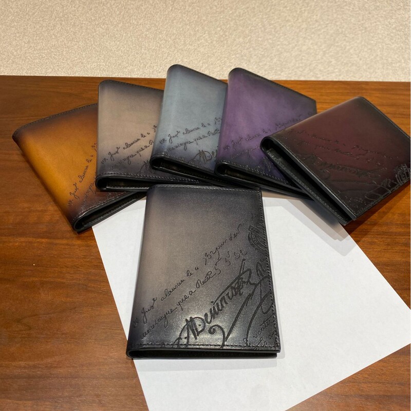 2025 New Retro Calfskin Men's Wallet Handmade Color Rubbing Scritto Pattern Suit Wallet Passport Holder Card Holder 2025 New Retro Calfskin Men's Wallet Handmade Color Rubbing Scritto Pattern Suit Wallet Passport Holder Card Holder