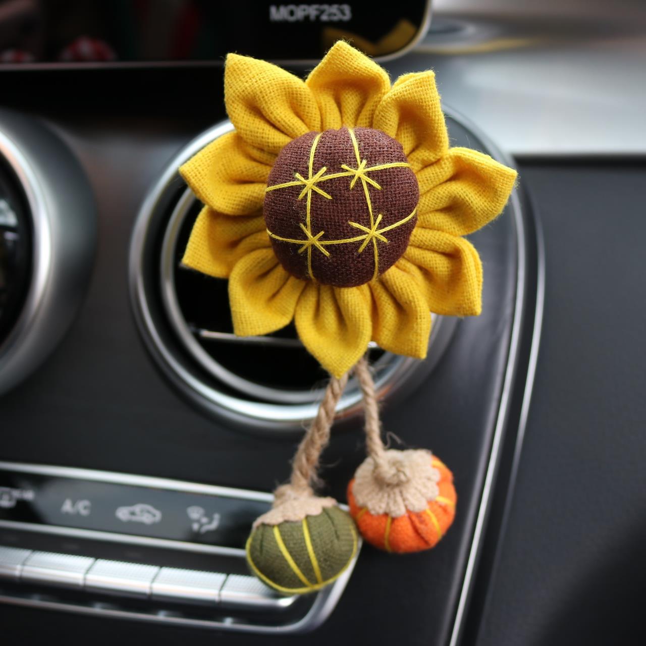 Decoración de automóviles salidas de aire de automóviles aromáticas aire acondicionado perfumes clips creativos lindos dibujos animados accesorios de automóviles adornos
