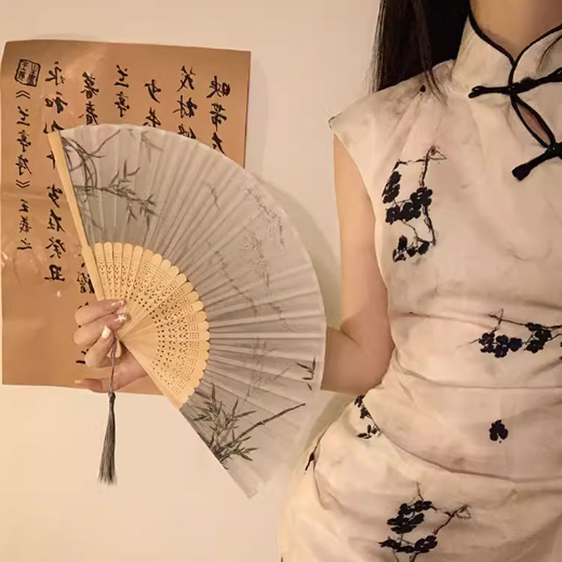 古代風の小さな扇子、中国風の女性の漢服ダンス折りたたみポータブル新しい中国風の古代衣装夏の竹扇子|undefined