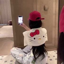 2026新款hello kitty披肩女法式印花针织外搭配裤子T恤小坎肩围巾