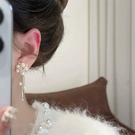 耳钉;耳环;耳坠