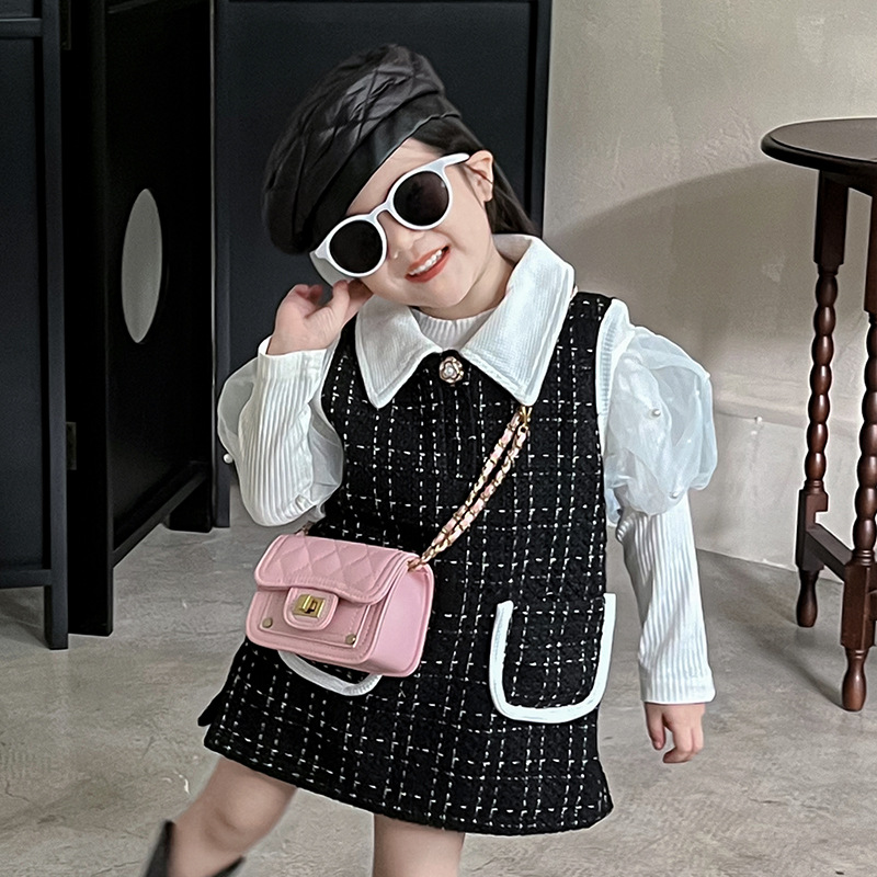 Estilo coreano de los niños de moda pequeña bolsa cuadrada Chanel estilo cadena bebé mini bolso de hombro princesa accesorios de ropa de los niños