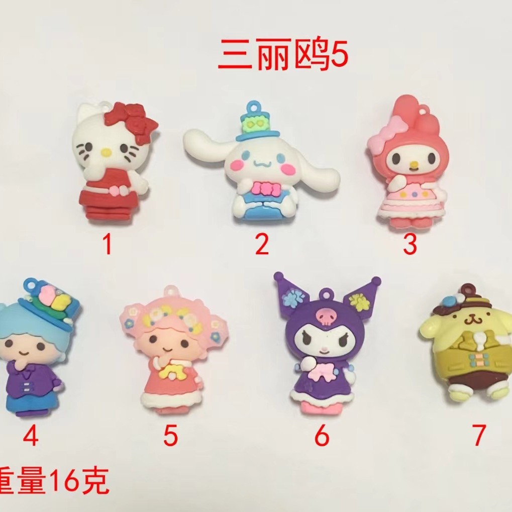 Sanrio llaveros lindos muñecas de dibujos animados bolsos llaveros regalos de automóviles colgantes empujar regalos al por mayor