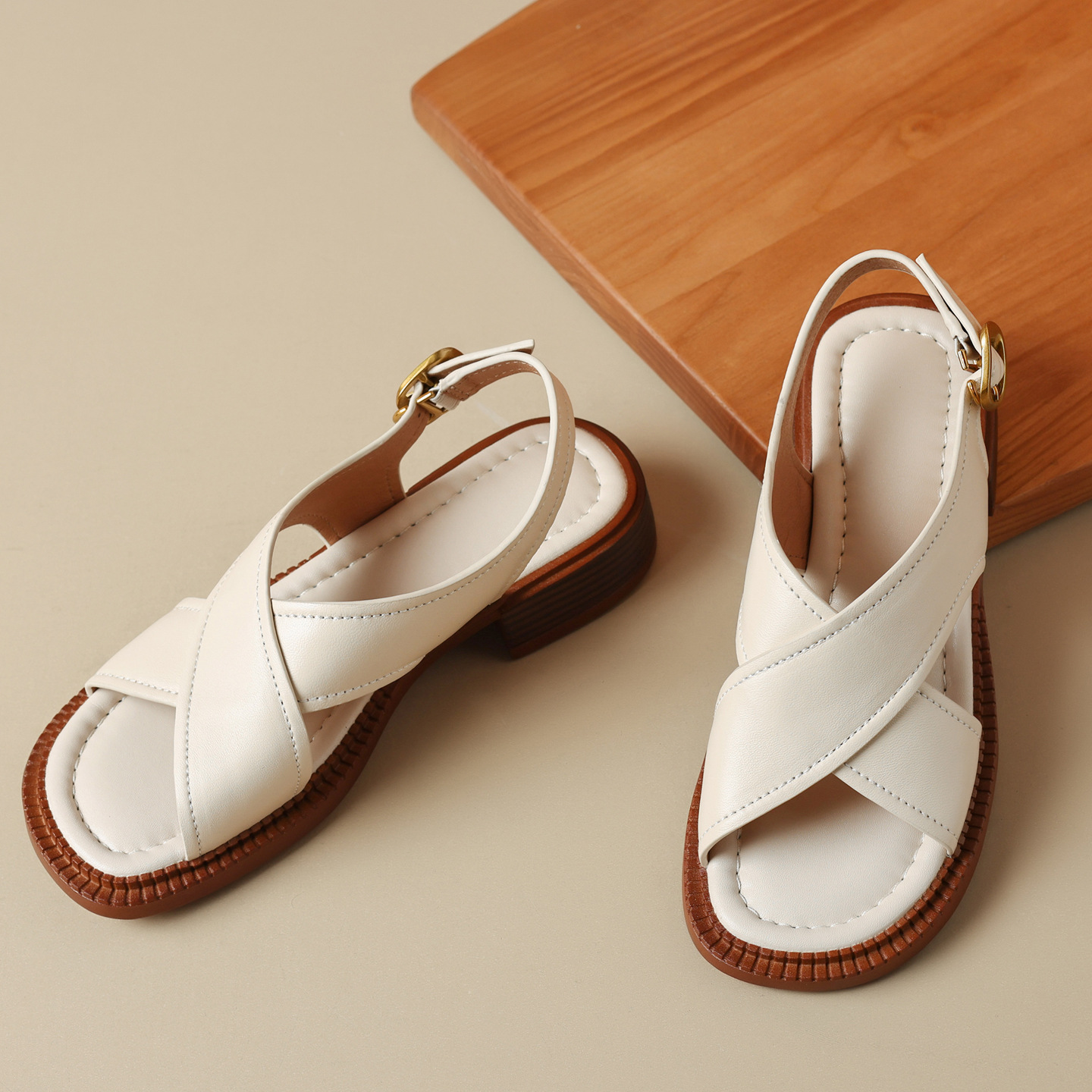 Sandal hở mũi nữ gót thấp 3.5 cm quai chéo da cừu phong cách La Mã — màu trắng ngà