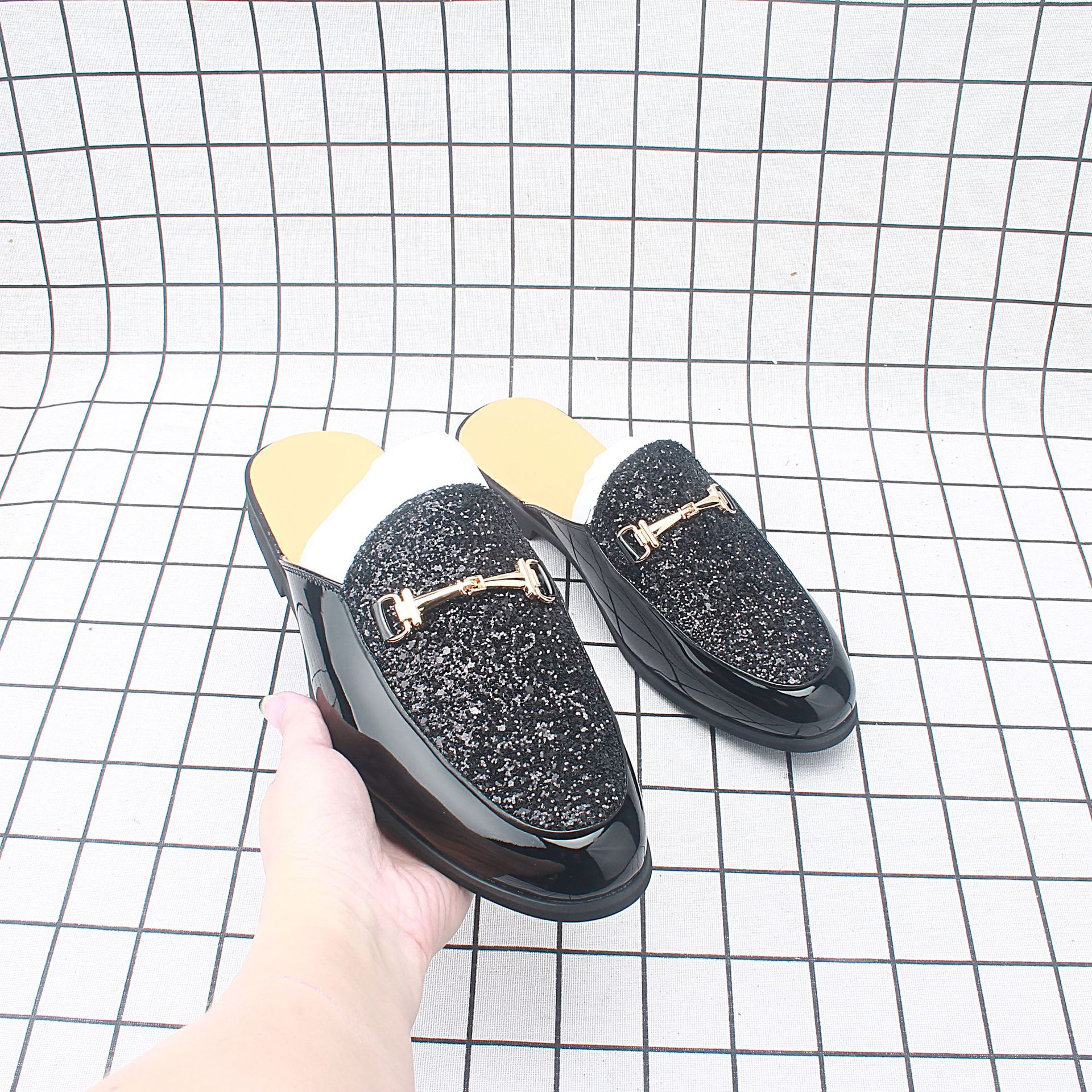 �¿��и��԰���ƤЬ�����⴩��ͷ����Ьʱ����������631