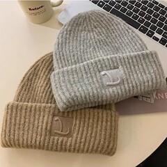 秋冬の女性用の大きな頭囲の厚いウールの帽子、ゆったりしていて暖かい、大きな顔の冷たい帽子、小さなニット耳保護帽子