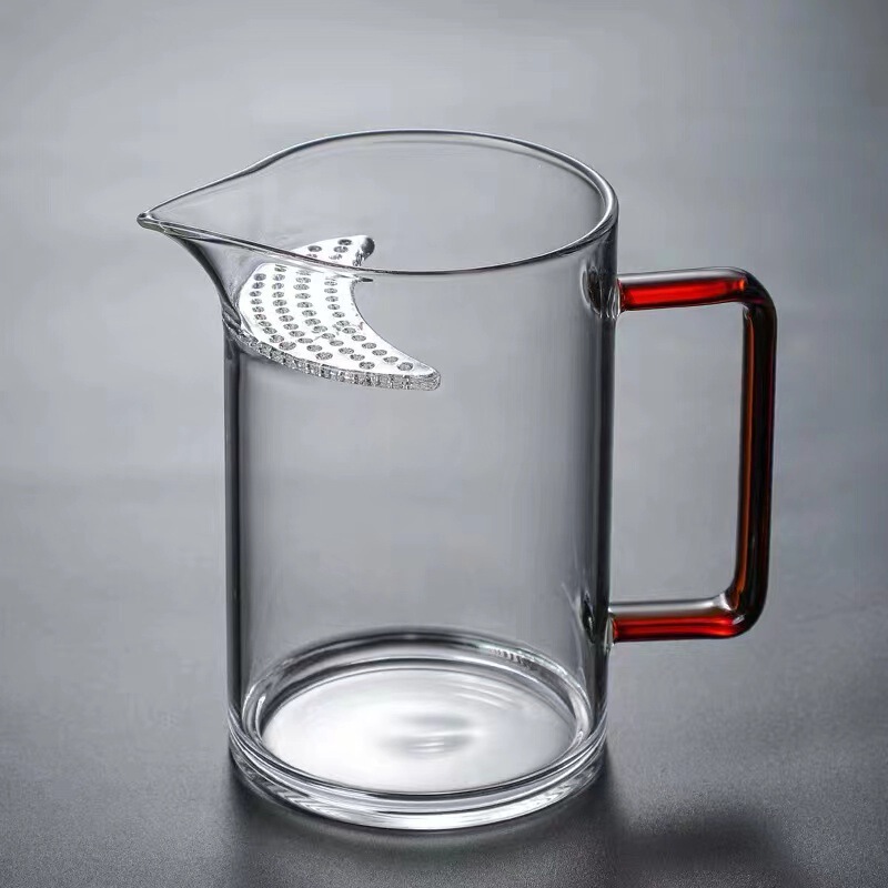 Heat-Resistant Glass Fair Cup with Integrated Crescent-Shaped Filter, Tea Separator, Large Capacity, Thickened Teapot for Brewing Green Tea Heat-Resistant Glass Fair Cup with Integrated Crescent-Shaped Filter, Tea Separator, Large Capacity, Thickened Teapot for Brewing Green Tea
