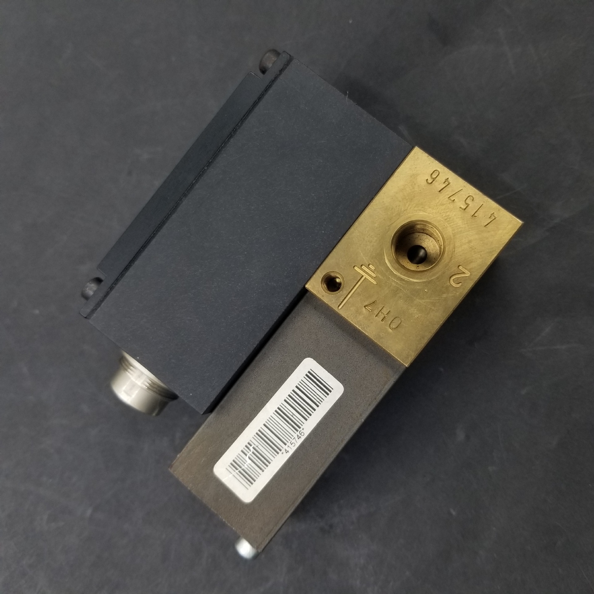 全新正品原装美国numatics纽曼蒂克比例阀 833-354700010议价为准