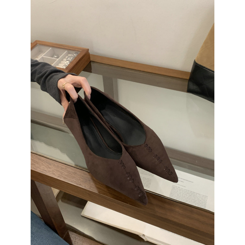 2025 New Autum Suede Pointed Toe Shallow Mouth Low Heel One-Leg Retro Elegant Kitten Heel Commuter Shoes for Women