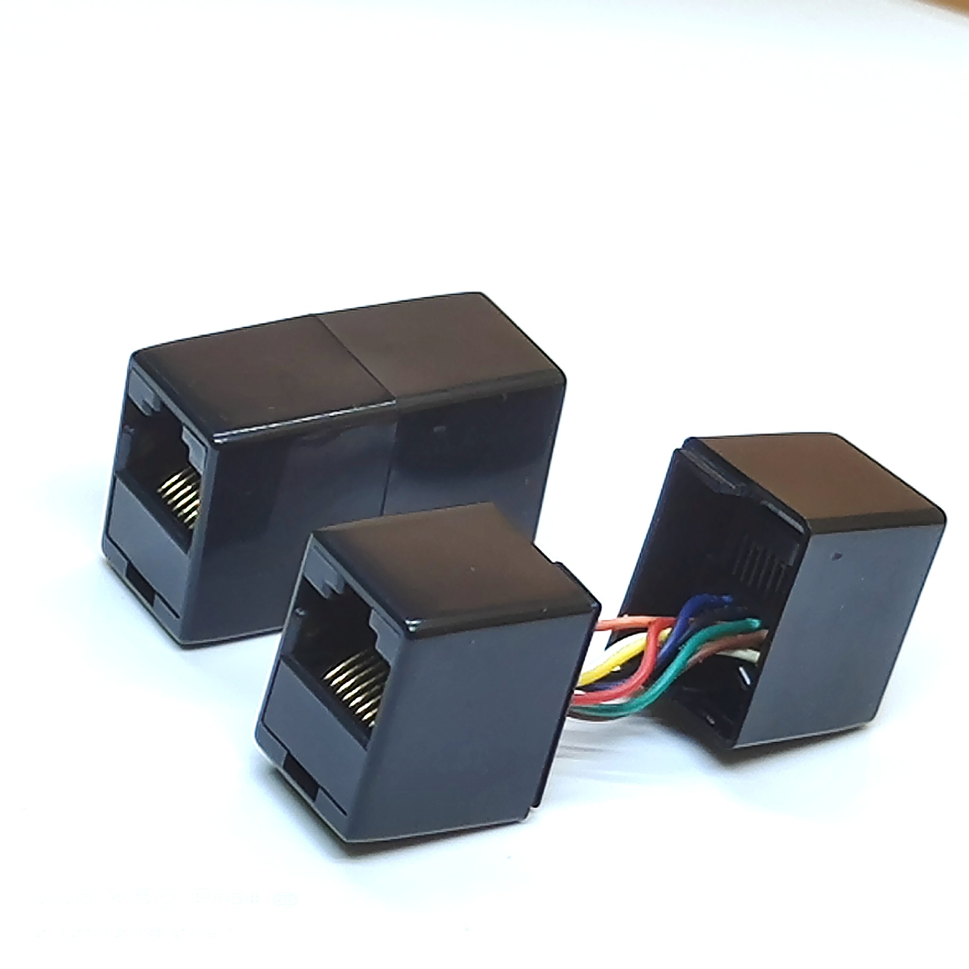 批发网线连接器 耐用网络转接头RJ45 直通网线延长转接头