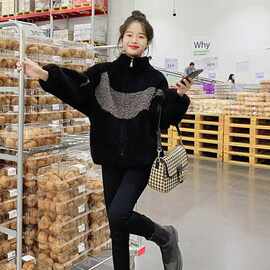 高领卫衣女2025年新款秋冬韩范炸街中长款加绒加厚羊羔毛保暖外套