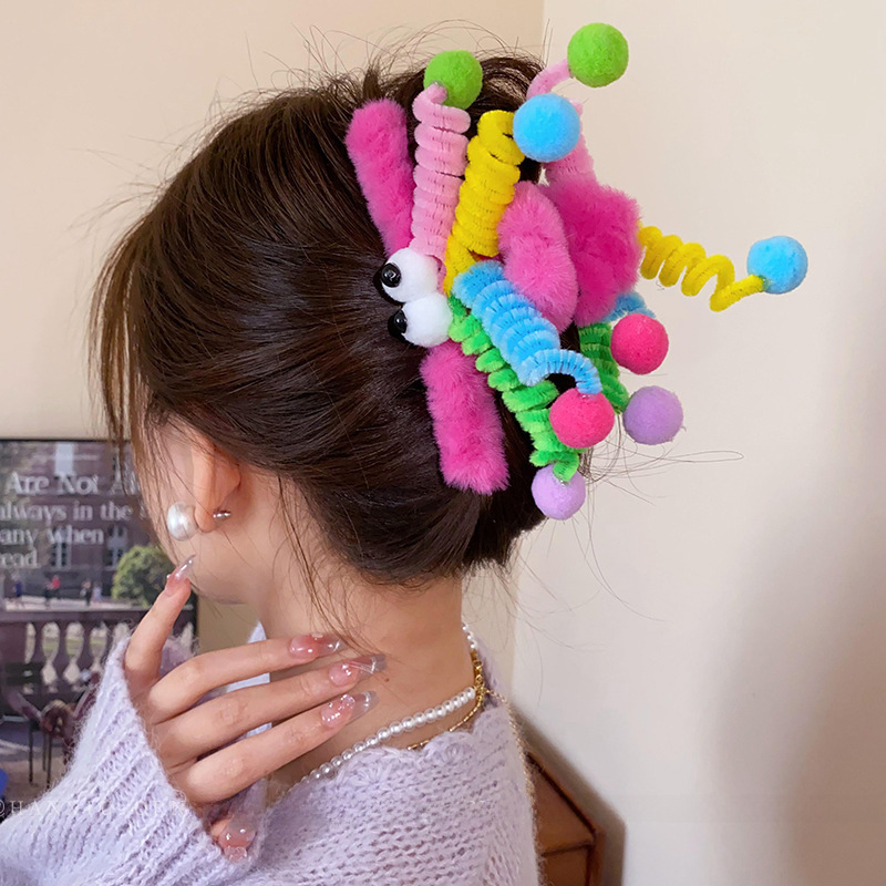 Dopamine spring plush hairpin female fun funny shark clip cute hairpin back head updo hair clip headdress_voghion.com