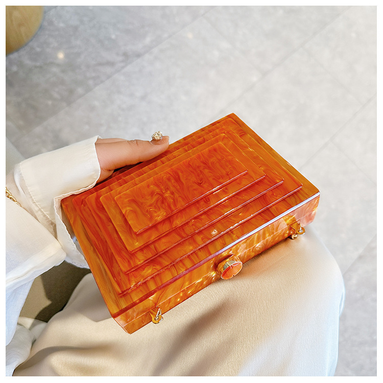 Ventas transfronterizas de moda europeas y americanas bolsas de cena acrílicas empalmadas bolsas de cena de partido bolsas de hombro pequeñas bolsas de mano