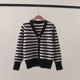 秋冬新款胸前小狗刺绣波浪条纹V领长袖针织开衫毛衣外套显瘦