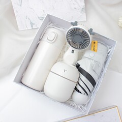 保温カッププレゼントビジネスセット加湿器晴雨傘ファンイベント会議学校会社記念品セット