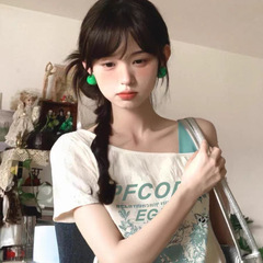 甜酷破坏感有肩带斜肩短袖t恤女夏季设计感小众辣妹抽绳露肩上衣