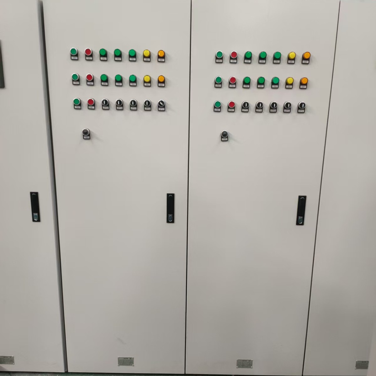 供应变频柜恒压供水风机水泵星三角自动一控二拖三变频控制箱柜