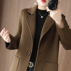 純粋なウールの両面のカシミヤのコートの女性の中で長いタイプの小さい背の泥の冬の短い毛のラシャのコート