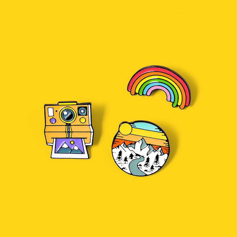 Fashion Rainbow Camera Alloy Enamel Unisex Brooches display picture 3
