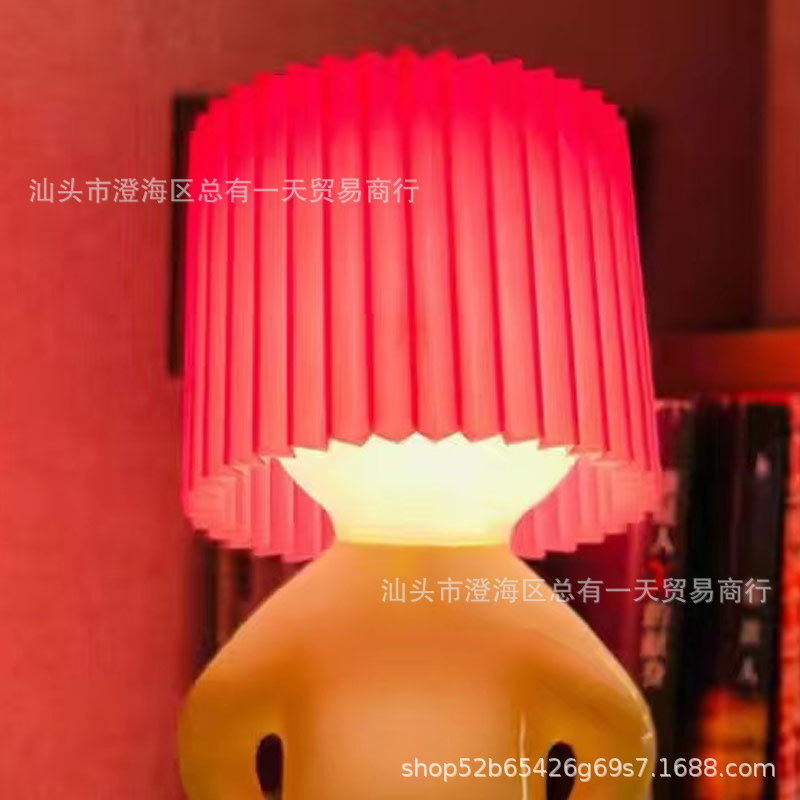 Lámpara de mesa de amor, creativo M R.P un poco tímido lámpara de mesa noche luz Naughty Boy lámpara de mesa Decoración