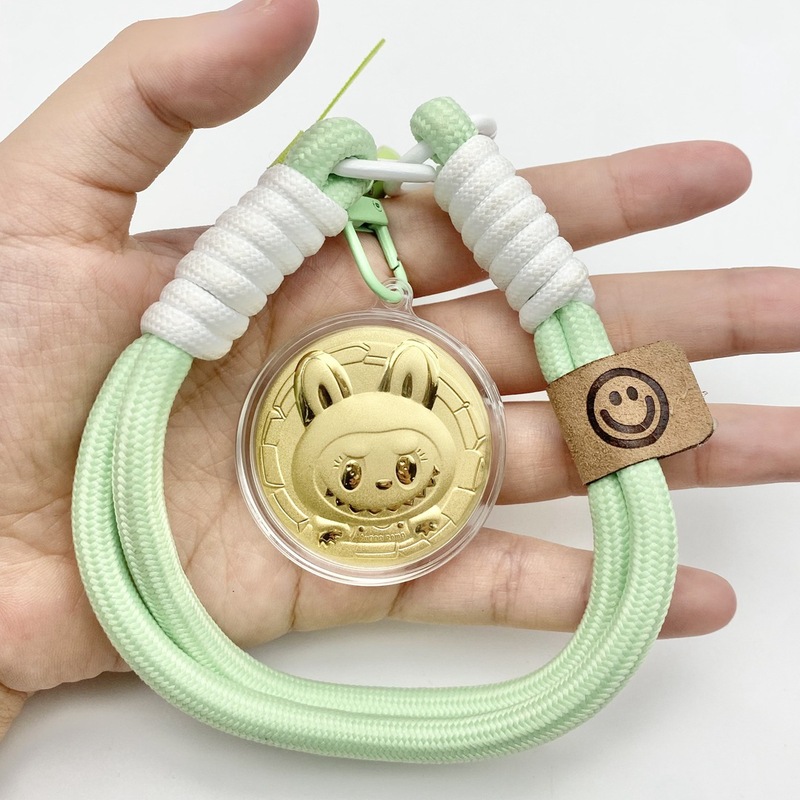 水貝人気ラブブゴールドキーホルダー LABUBU バッグペンダントパンダペンダント携帯電話チェーン漫画卸売|undefined