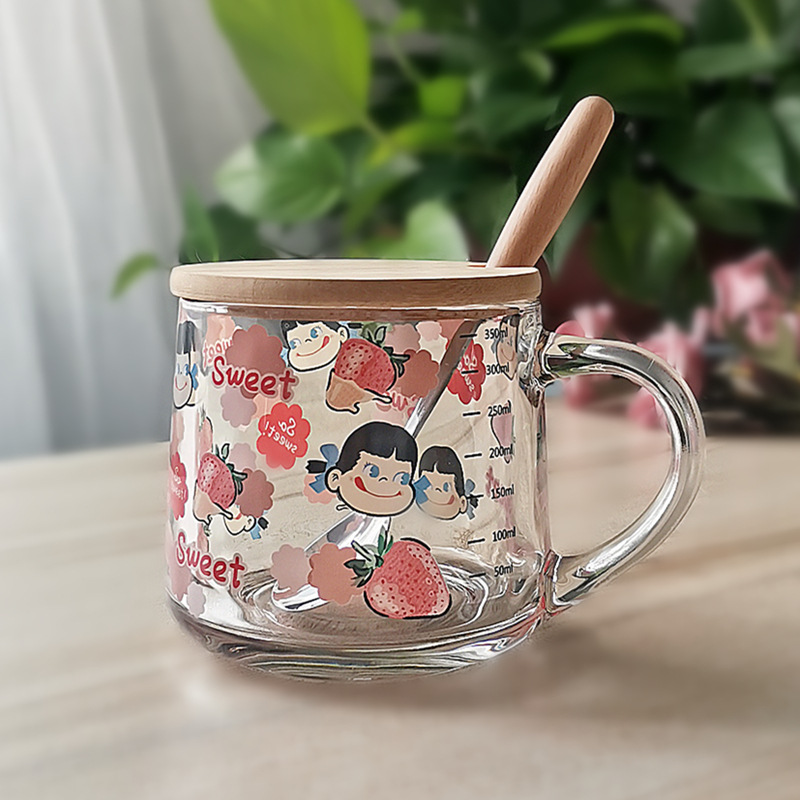 Ins Glass Cup with Straw, Milk Cup, Cartoon Scale Cup, Lid and Spoon, Gift with Printed Logo, Heat-Resistant Glass