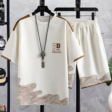 �ļ���ʿ�˶���װ���ɴ���Բ��T������̿�������ѧ������һ����