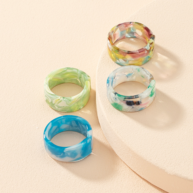 Simple Acrylic Resin Ring Wholesale display picture 4