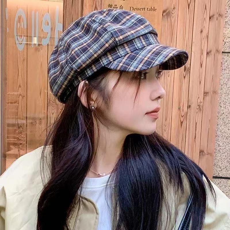 Qadın üçün damalı beret, retro üslub, nazik toxuma