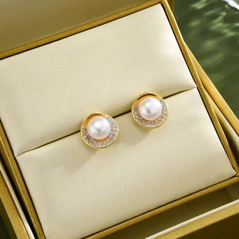 时尚通勤新款925纯银耳针铜微镶锆石圆形天然淡水珍珠耳钉气质女