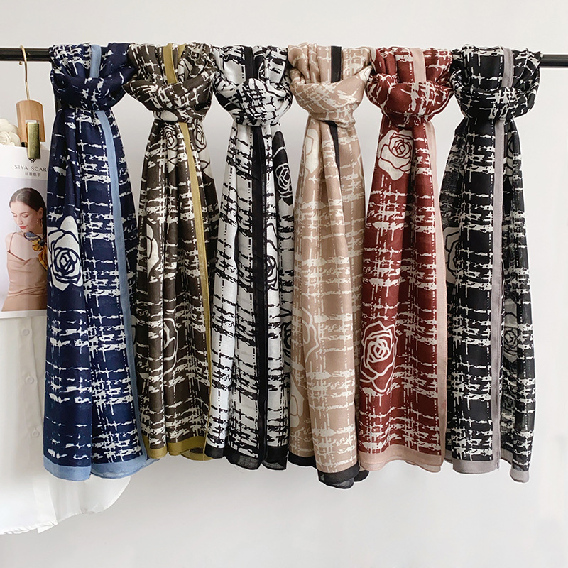 Otoño y invierno algodón y lino exterior mujer sala de aire acondicionado cálida chal de moda japonesa y coreana alta sensación elegante bufandas de impresión de rosas