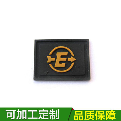 厂家供应服装热转印厚版硅胶商标 立体硅胶商标 黑色软胶标贴
